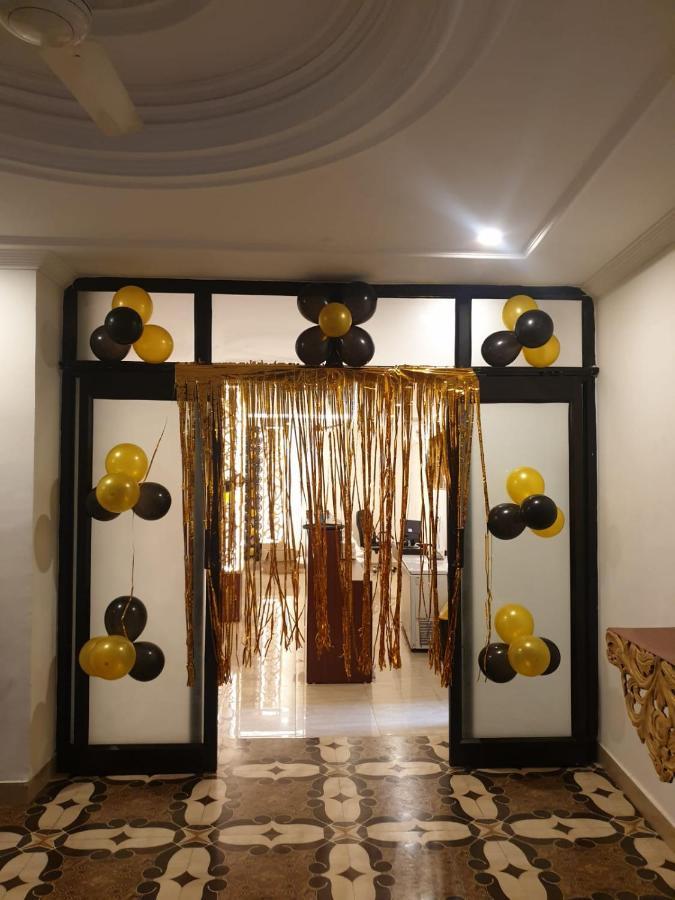 The Neeraj Palace Rishīkesh Extérieur photo