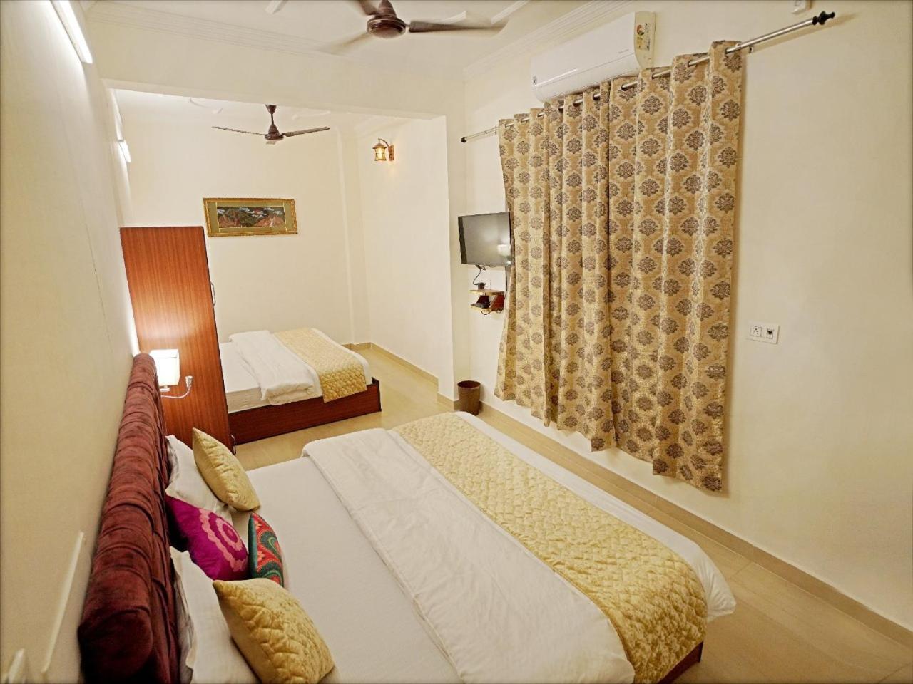 The Neeraj Palace Rishīkesh Chambre photo